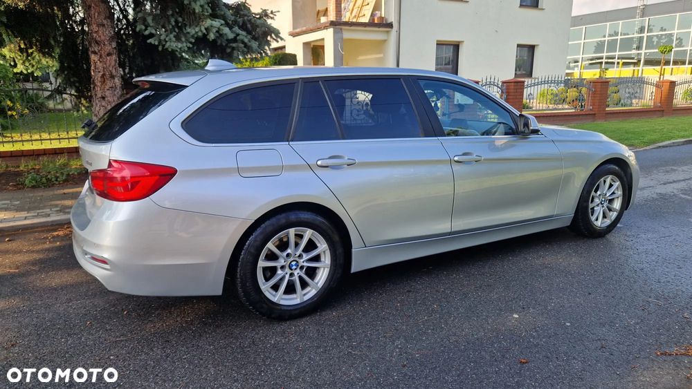 BMW Seria 3 318d Advantage - 26