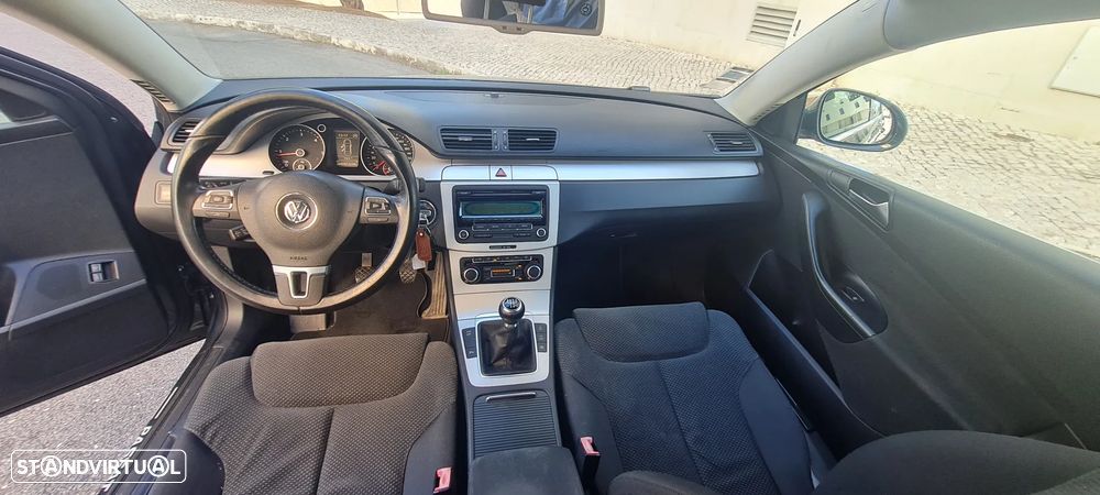 VW Passat - 8