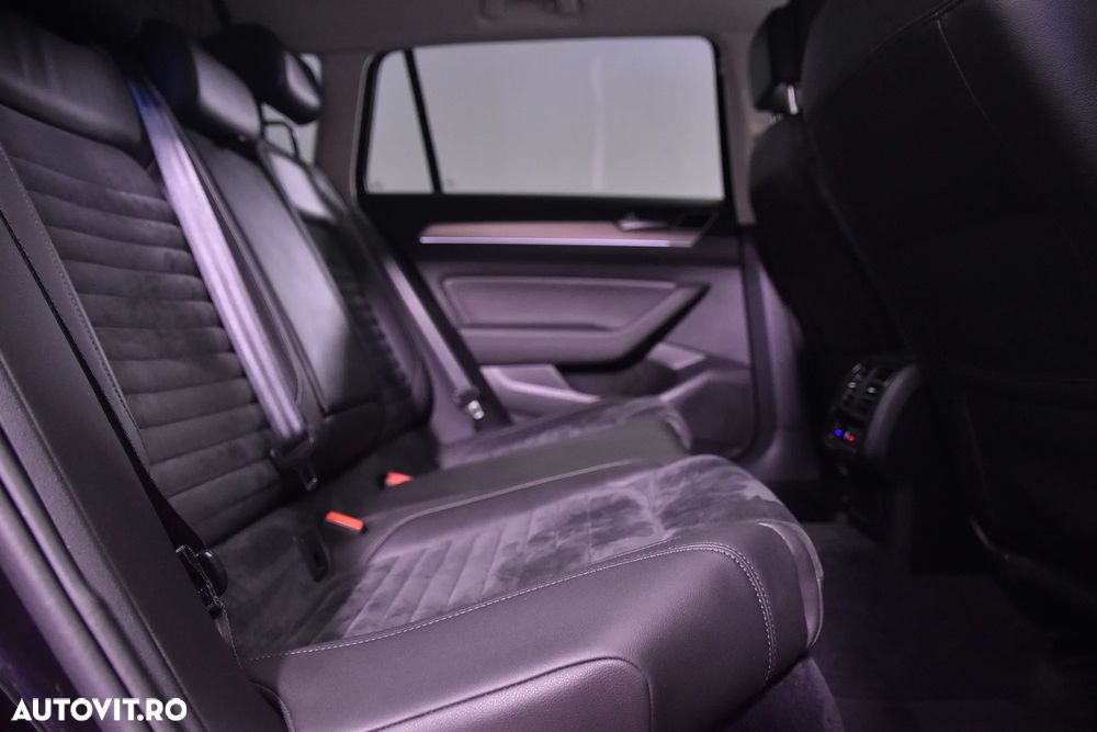 Volkswagen Passat Variant 2.0 TDI DSG Highline - 12