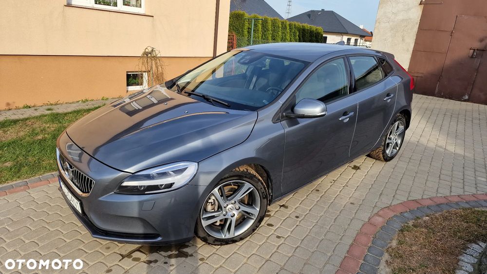 Volvo V40 D2 Geartronic Momentum - 2