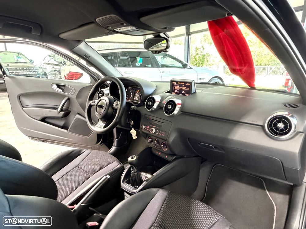 Audi A1 1.2 TFSi S-line - 8