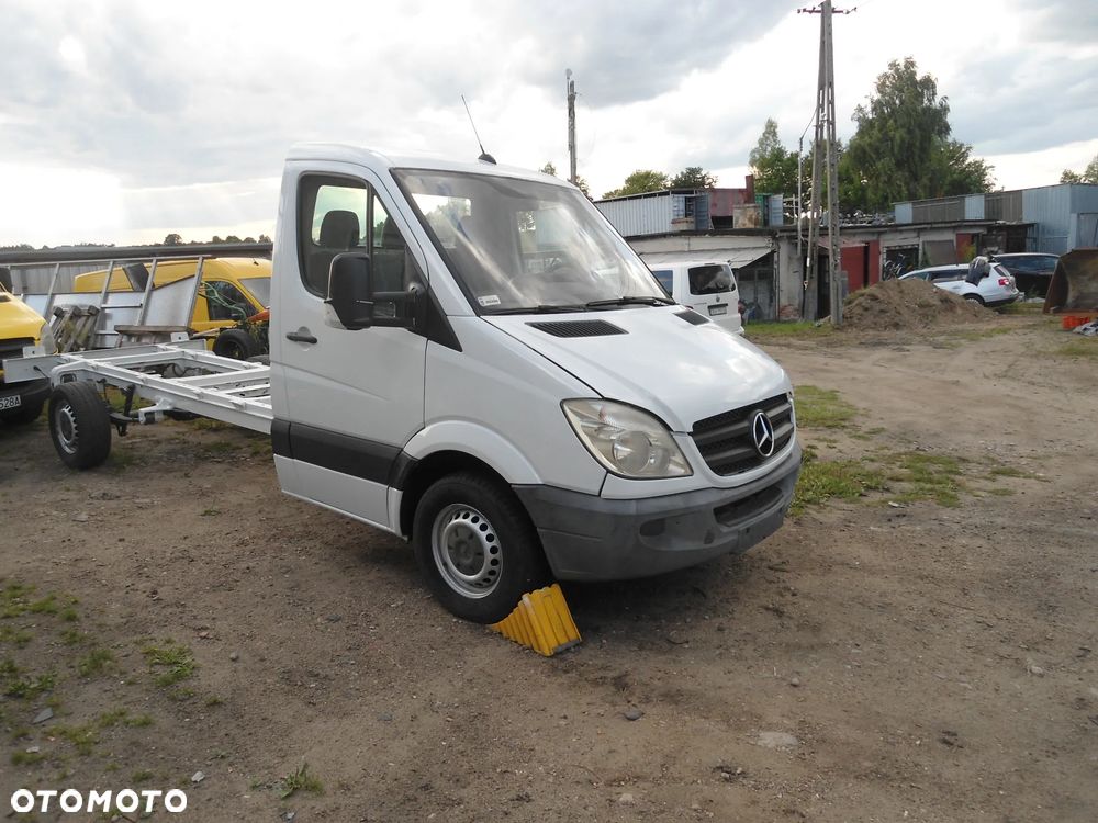 Mercedes-Benz Sprinter - 4