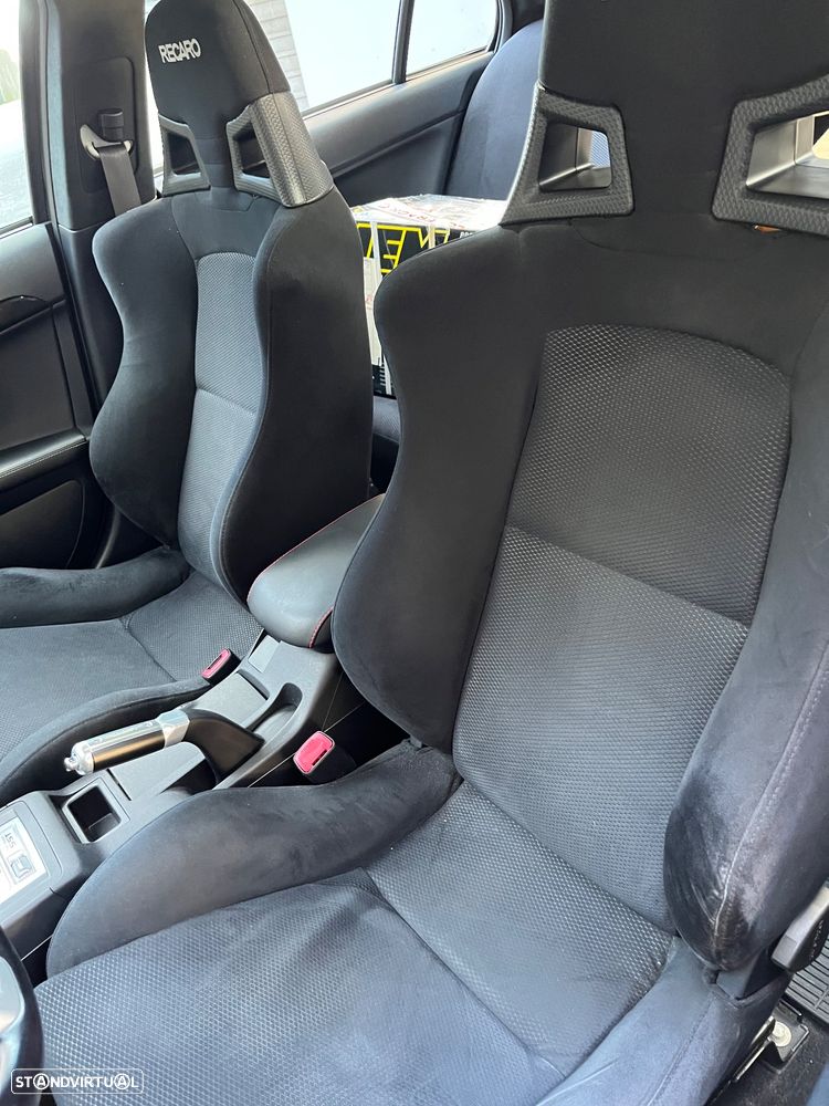 Mitsubishi Lancer - 12