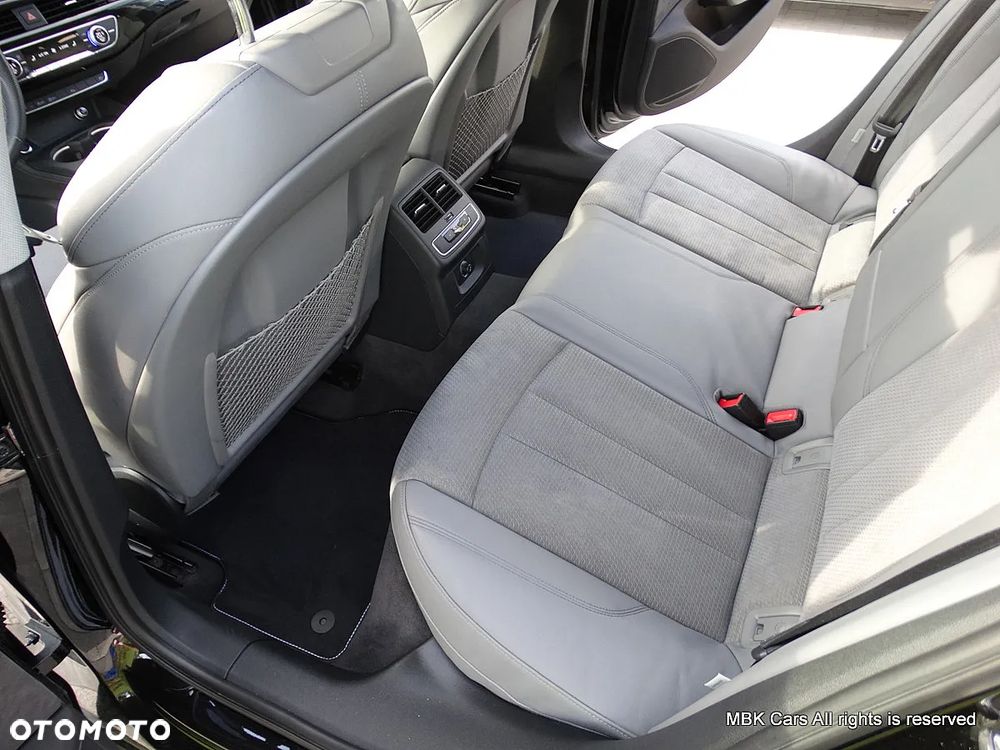 Audi A4 Limousine 40 TDI S tronic S line - 34