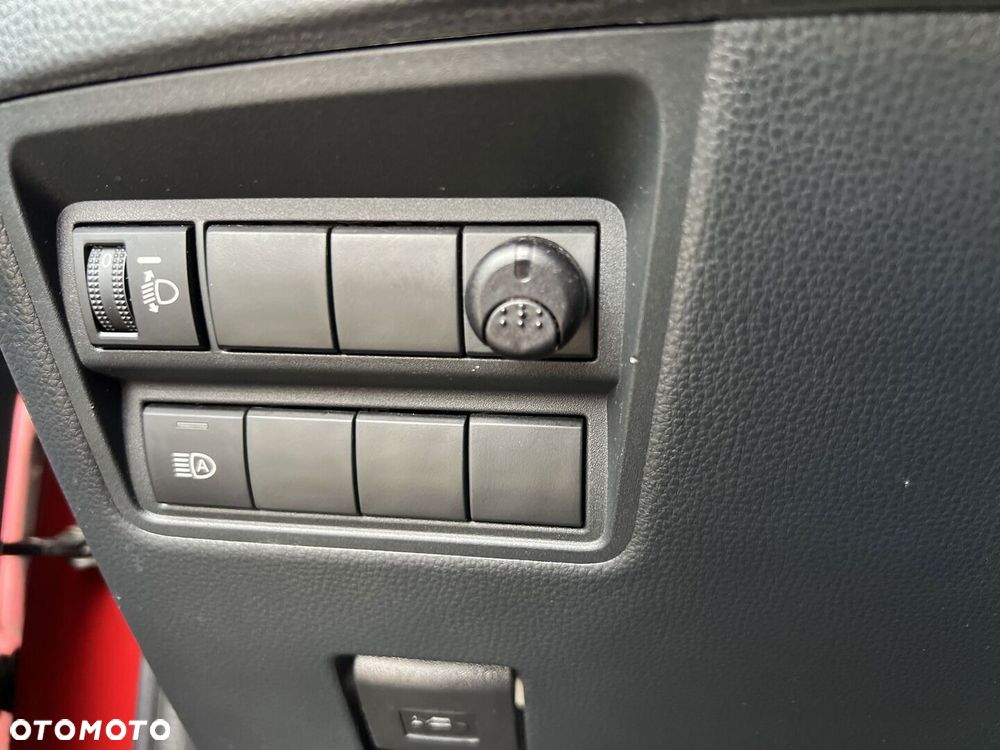 Toyota Yaris Cross Hybrid 1.5 Comfort 4x4 - 21