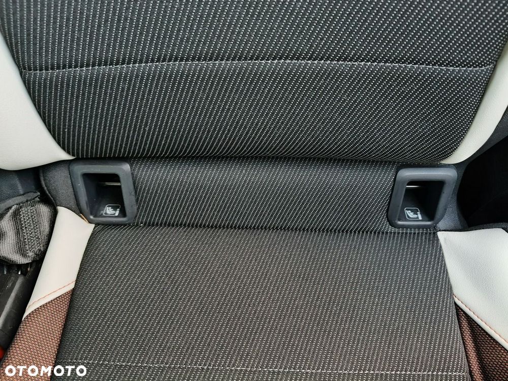Volkswagen T-Cross - 26