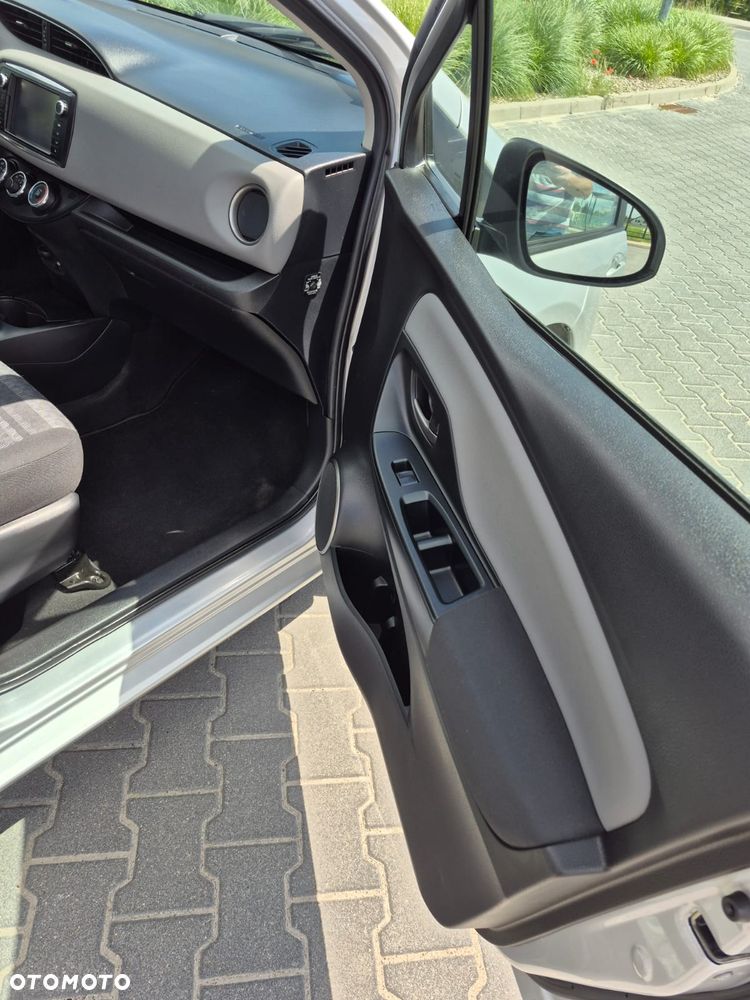 Toyota Yaris 1.33 Premium EU6 - 7