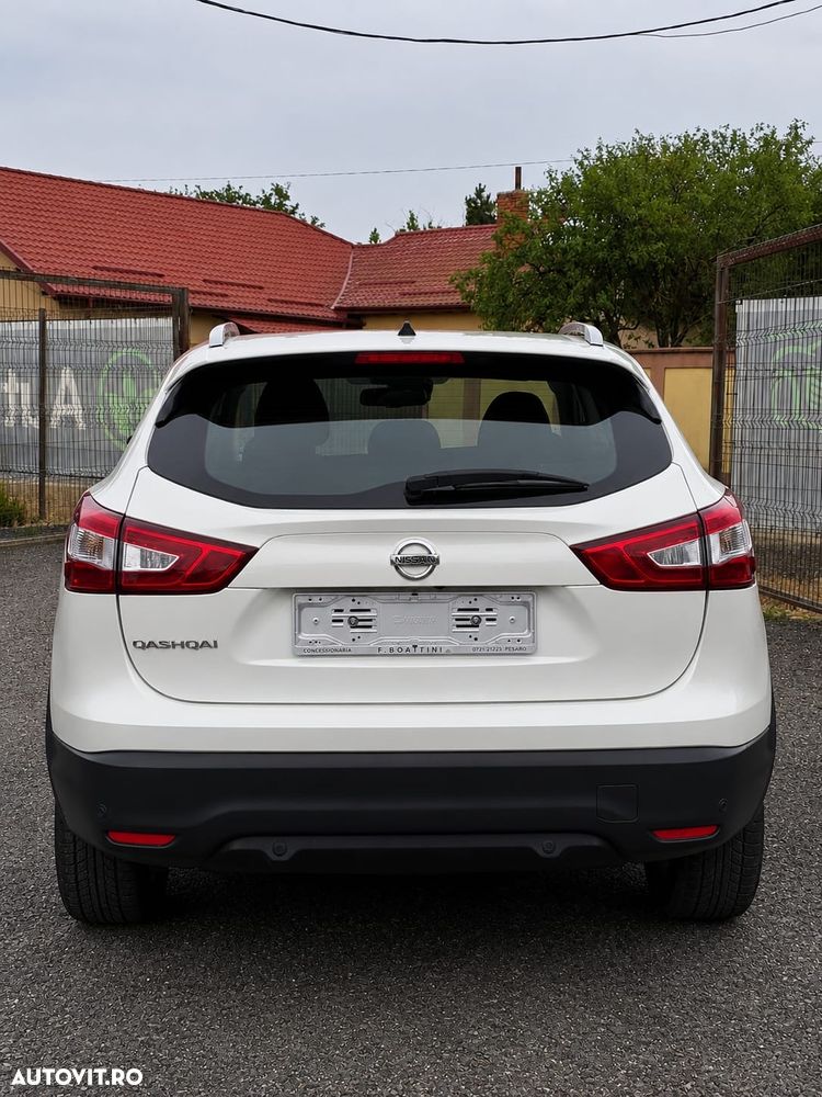 Nissan Qashqai 1.6 DCI Xtronic N-Connecta - 6