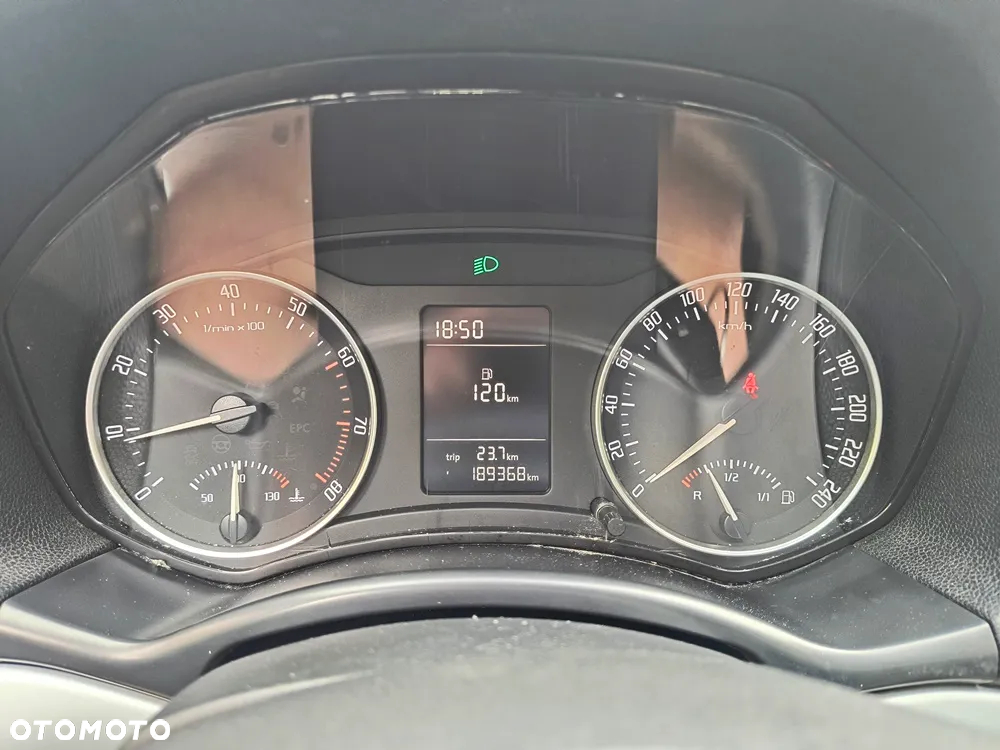 Skoda Octavia 1.6 Active - 28