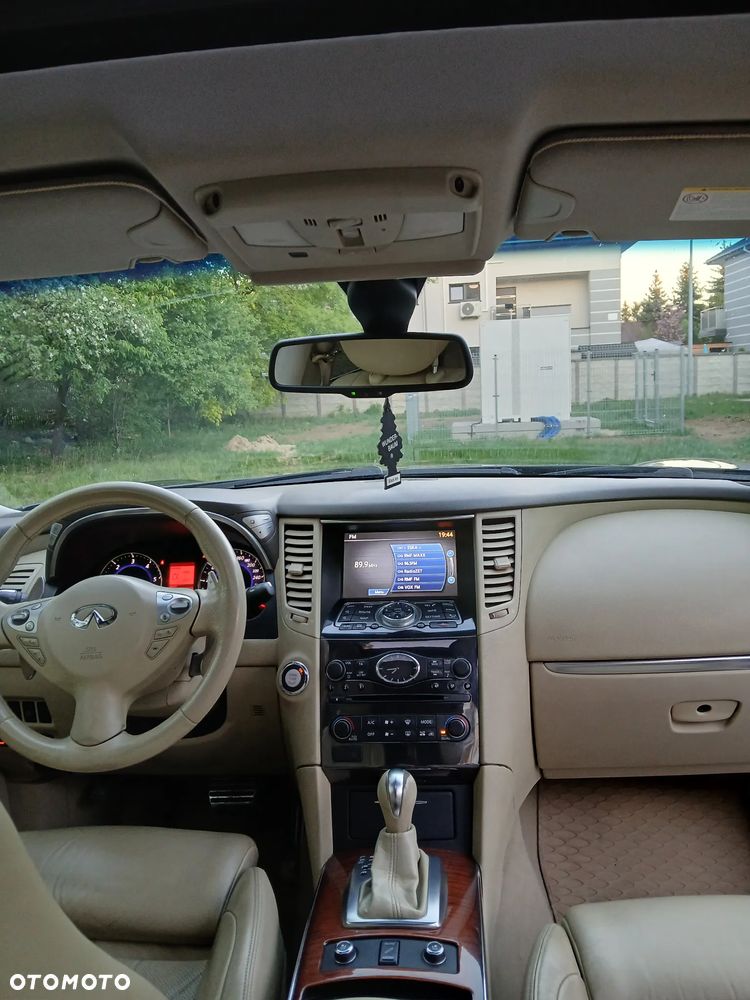 Infiniti FX FX30d AWD S - 19