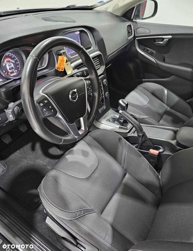 Volvo V40 - 10