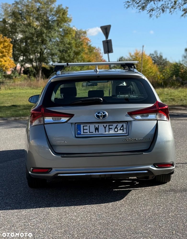 Toyota Auris 2015 photo 4