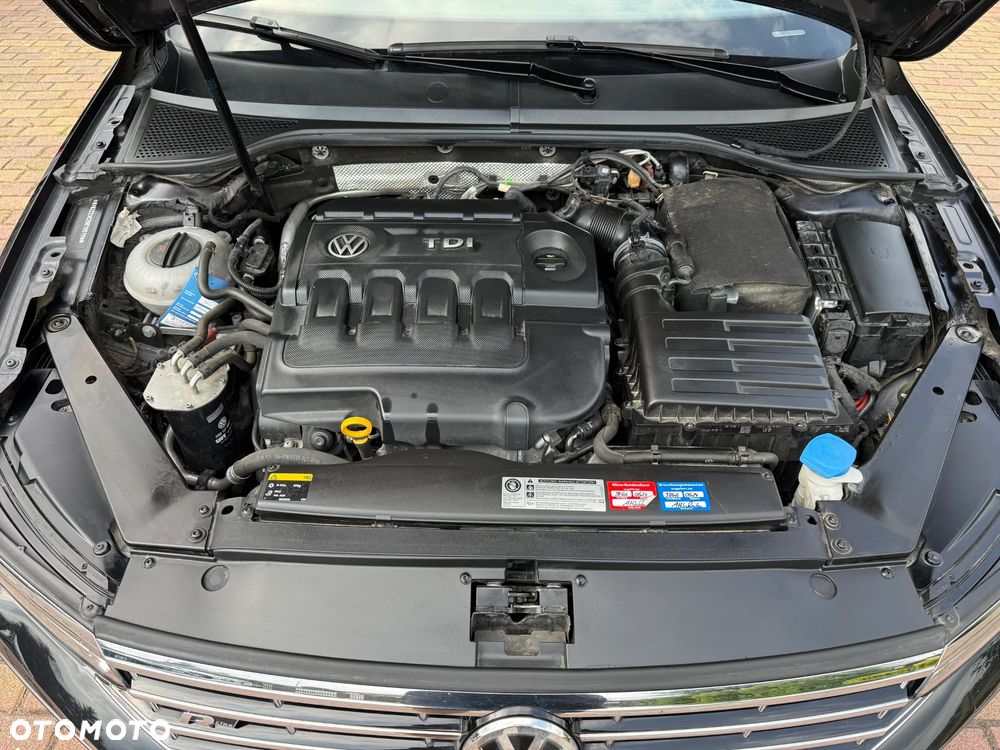Volkswagen Passat 2.0 TDI SCR (BlueMotion Technology) DSG Highline - 37