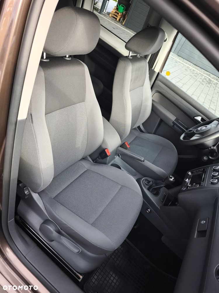 Volkswagen Caddy Trendline Mixt - 19