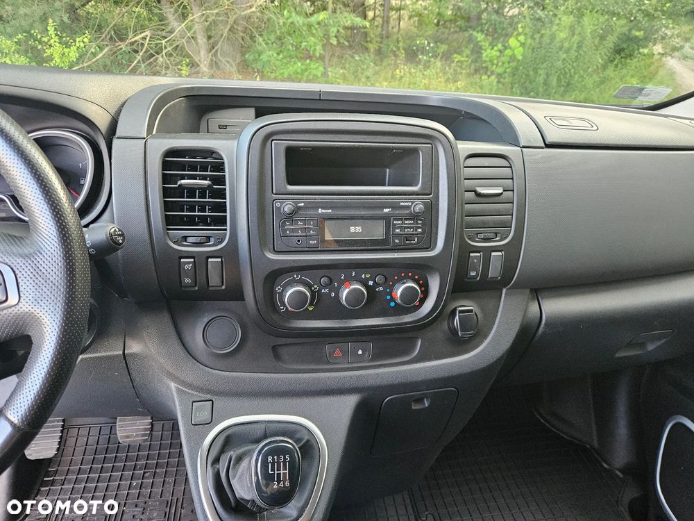 Renault Trafic - 14