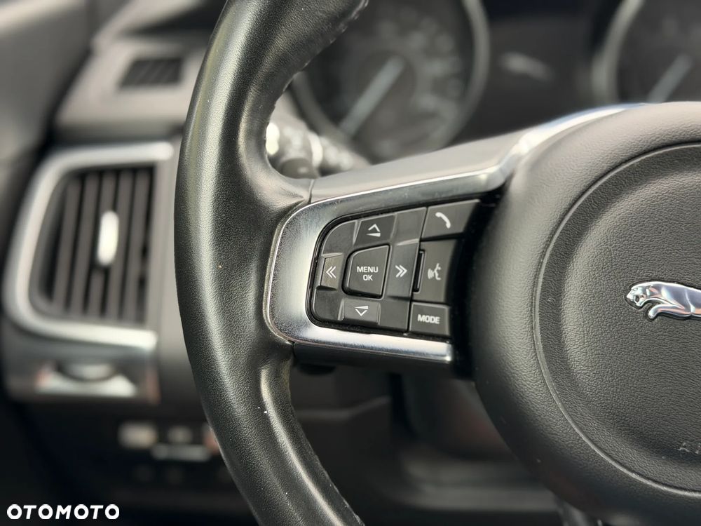 Jaguar E-Pace P200 AWD R-Dynamic - 16