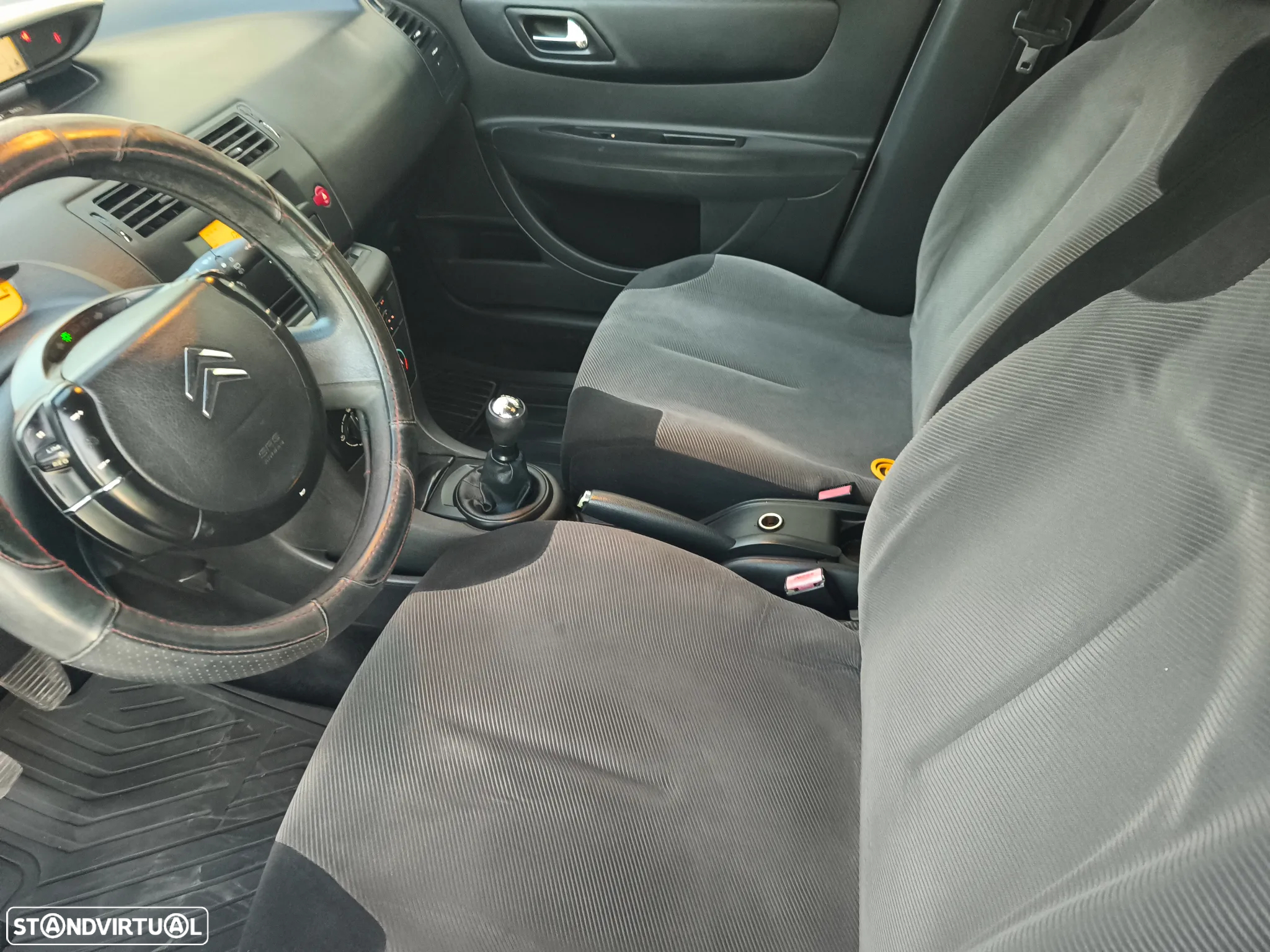 Citroën C4 1.6 HDi Style - 10