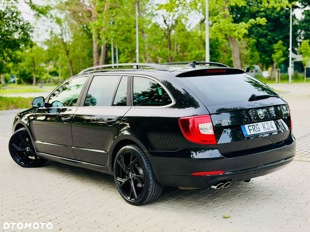 Skoda Superb 2.0 TDI Green tec DSG Exclusive - 31