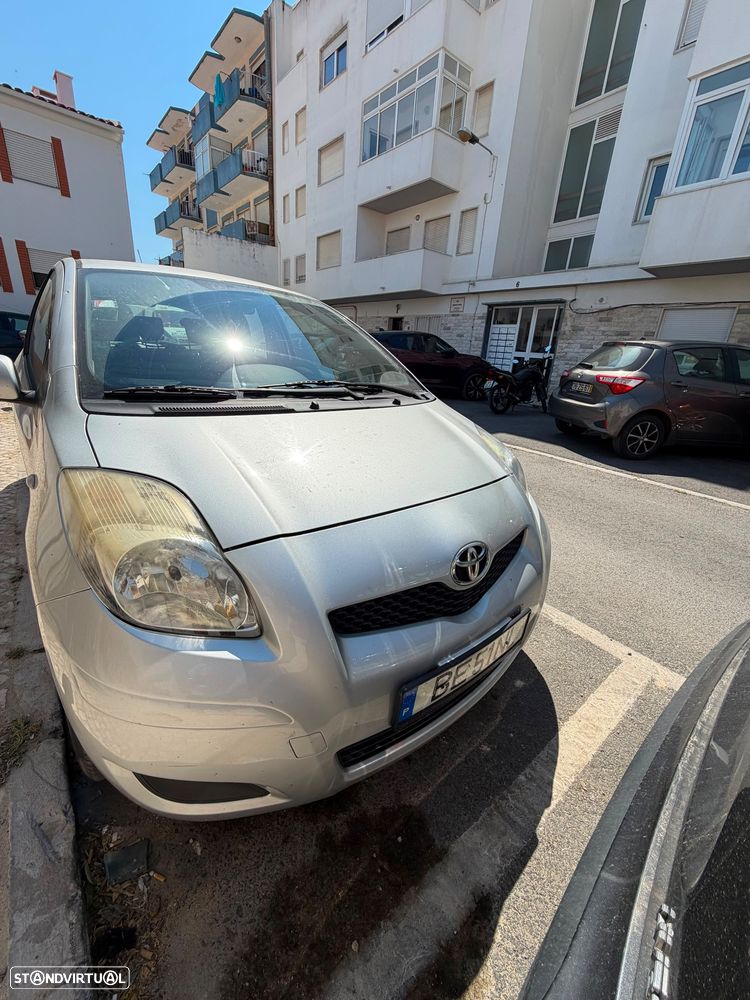 Toyota Yaris 1.0 VVT-i - 6