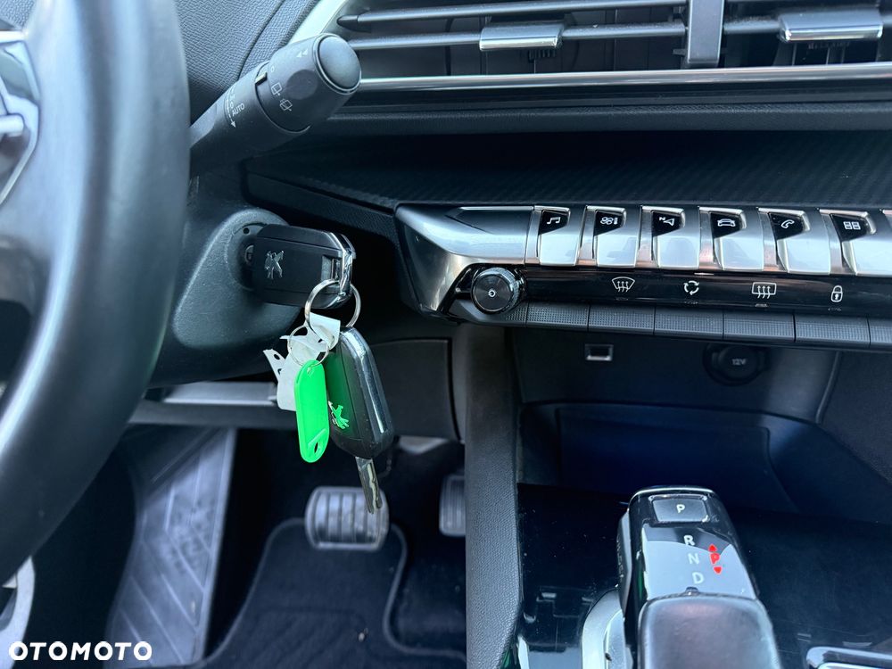 Peugeot 3008 1.6 BlueHDi Active S&S EAT6 - 13