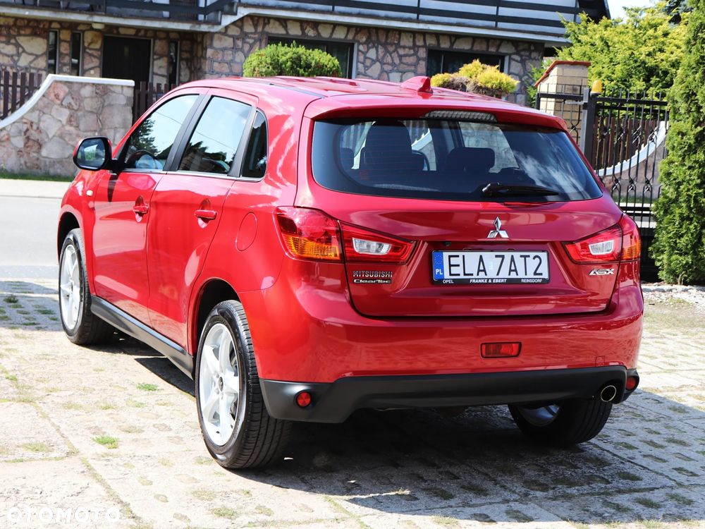 Mitsubishi ASX - 10