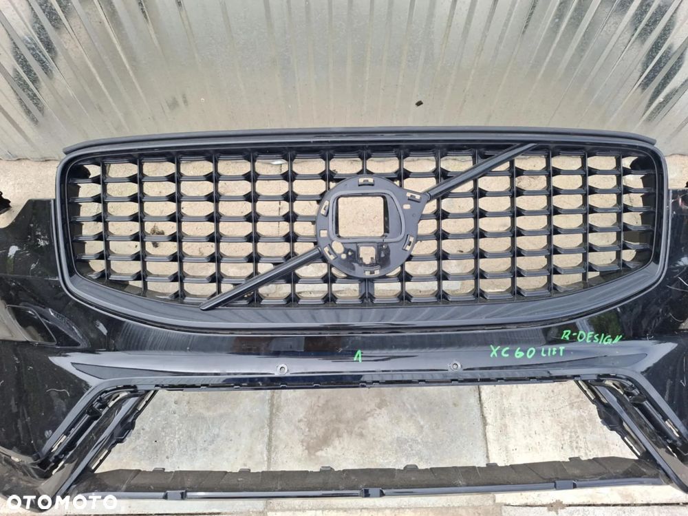 ZDERZAK PRZEDNI PRZÓD VOLVO XC60 II LIFT R DESING ŁADNY GRILL - 2