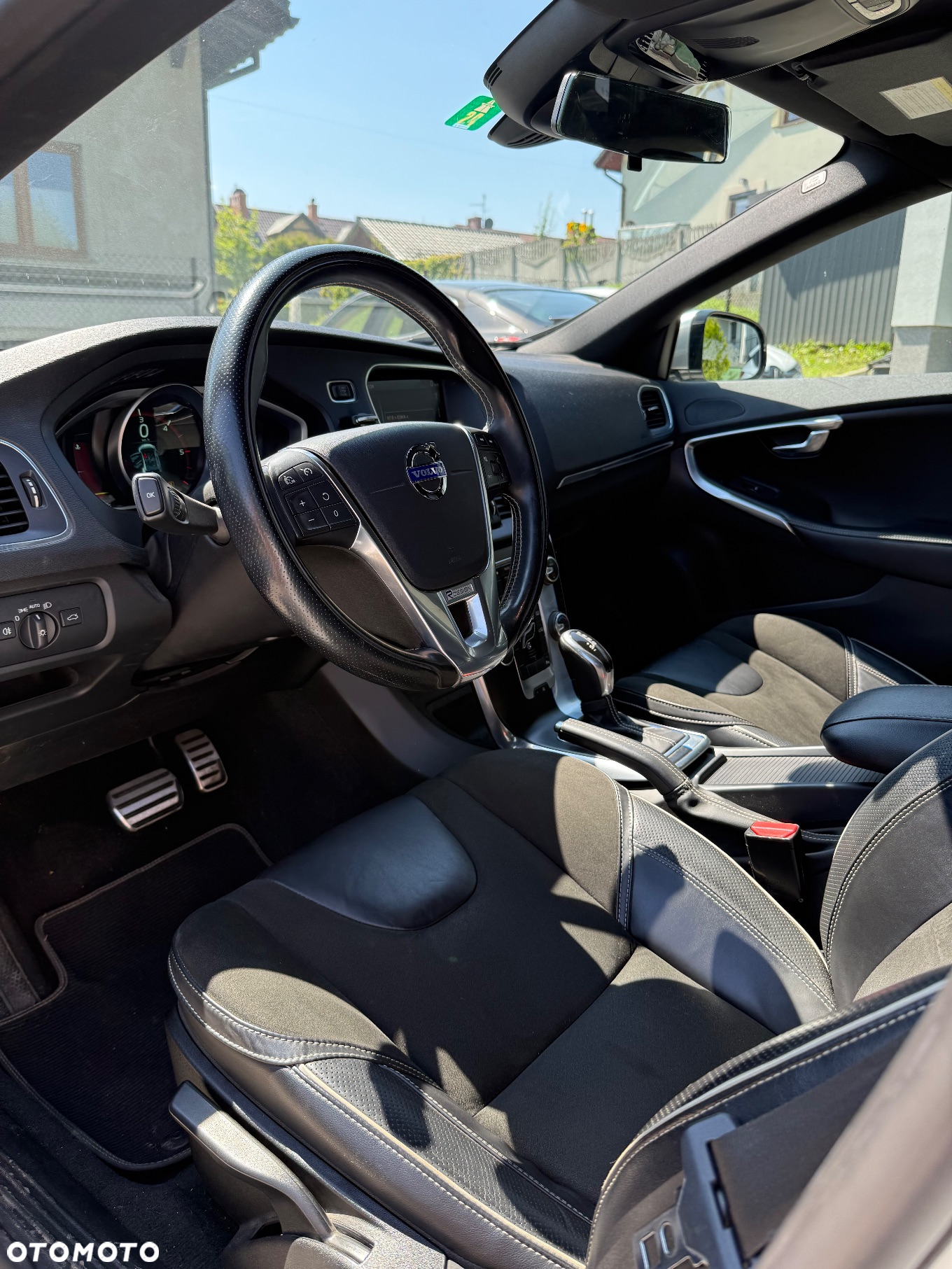 Volvo V40 D4 Geartronic R Design - 15