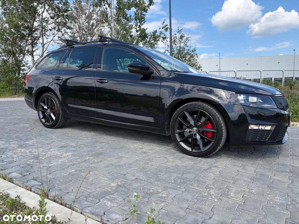 Skoda Octavia 2.0 TDI DSG RS - 9