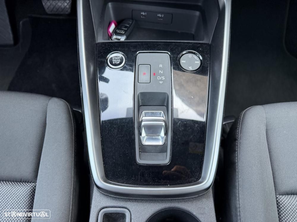 Audi A3 Limousine 30 TFSI S tronic sport - 35