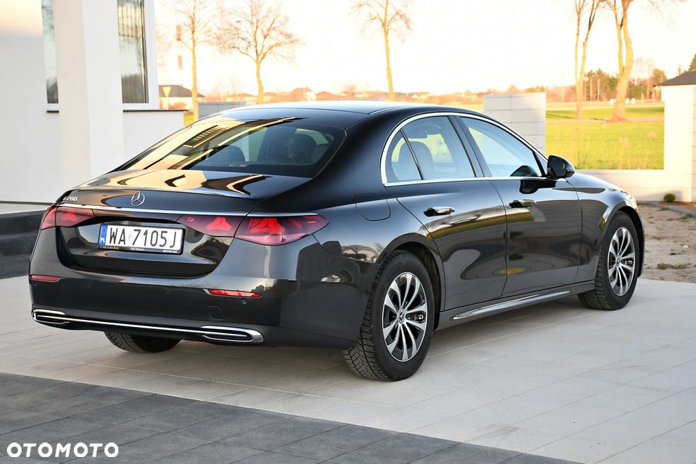 Mercedes-Benz Klasa E 200 Avantgarde - 14