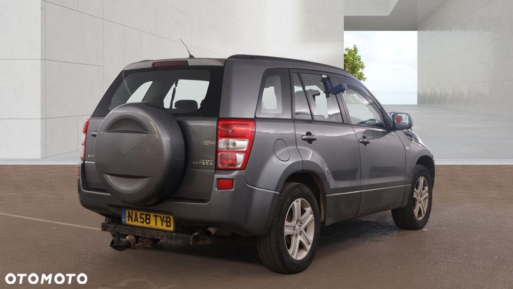 Suzuki Grand Vitara 2.0 - 4