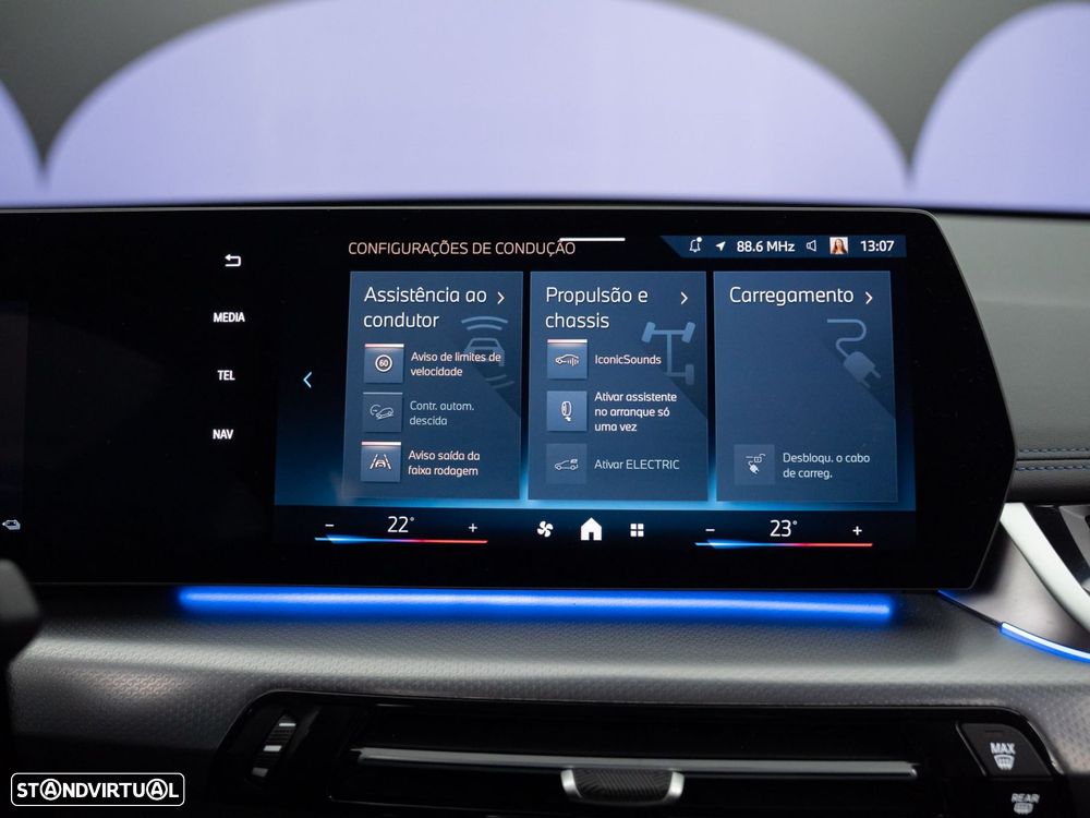 BMW X1 xDrive25e Pack Desportivo M - 32