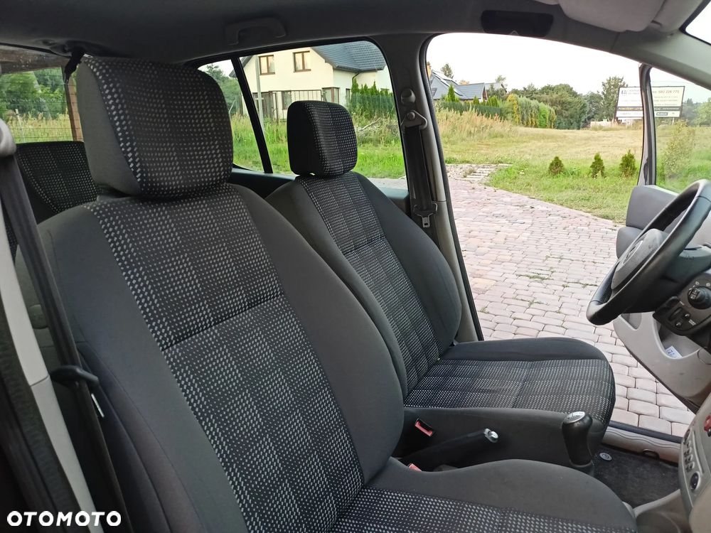 Renault Modus 1.6 Luxe Dynamique - 24