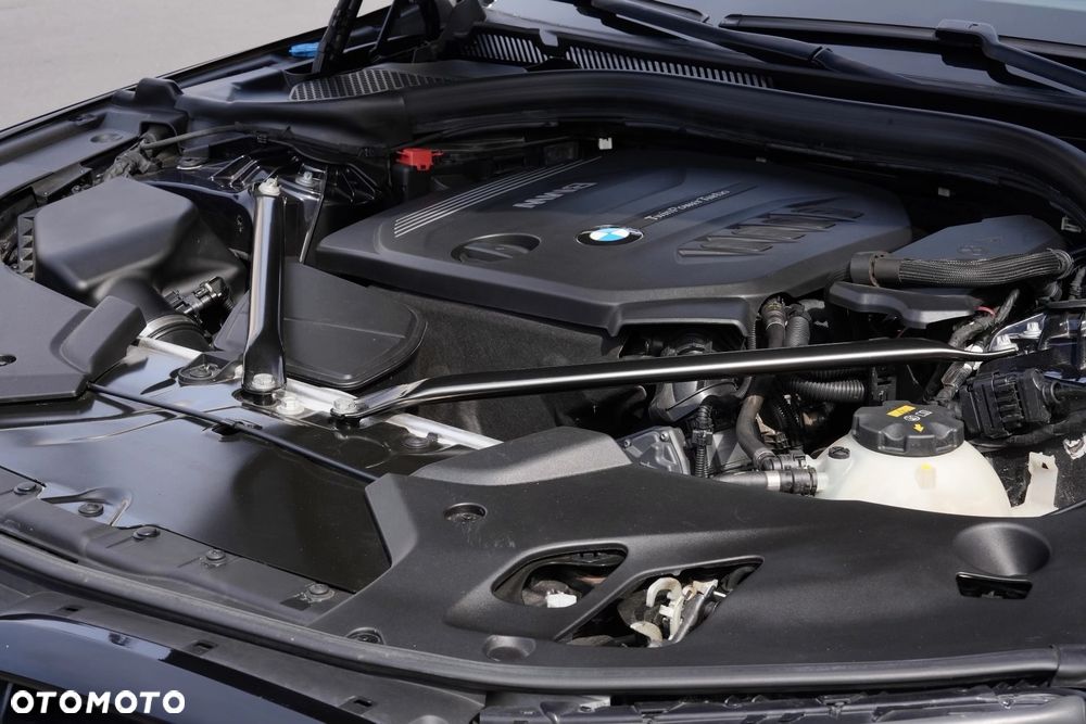 BMW Seria 5 520d M Sport - 30