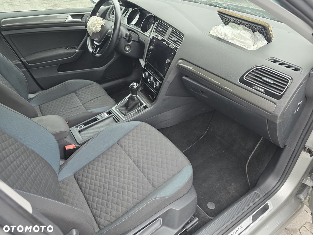 Volkswagen Golf Variant 1.6 TDI (BlueMotion Technology) Comfortline - 17