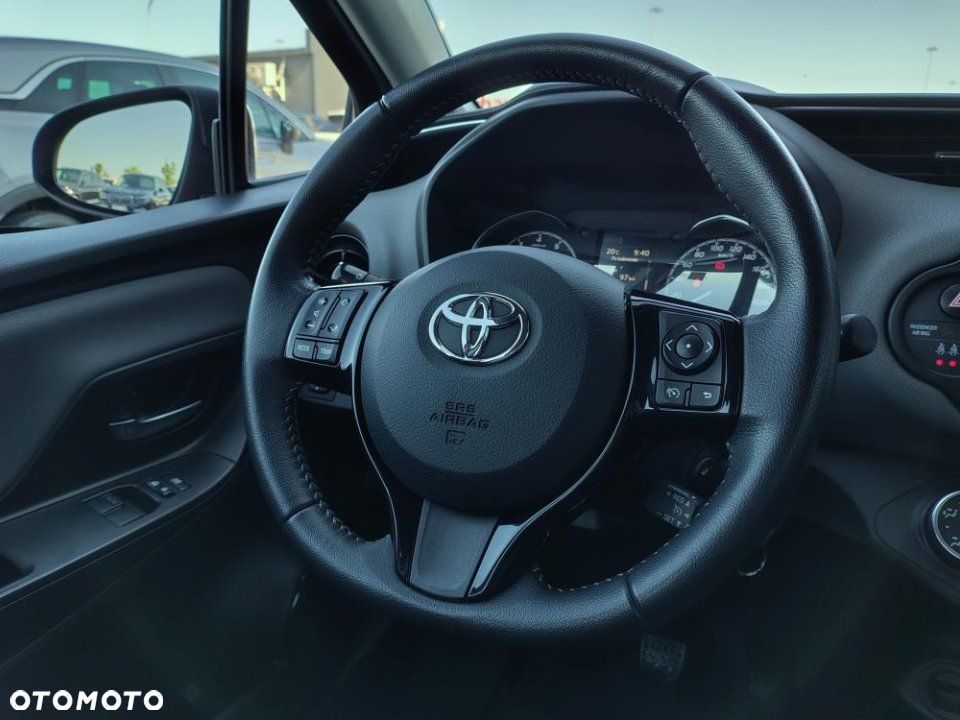 Toyota Yaris - 18