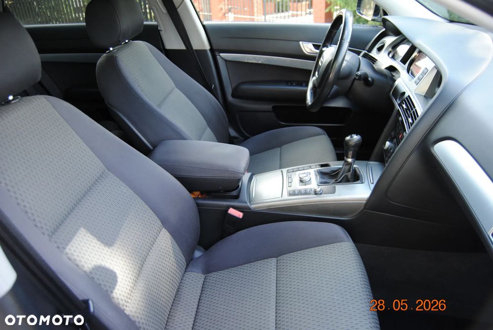 Audi A6 Limousine 2.4 - 17