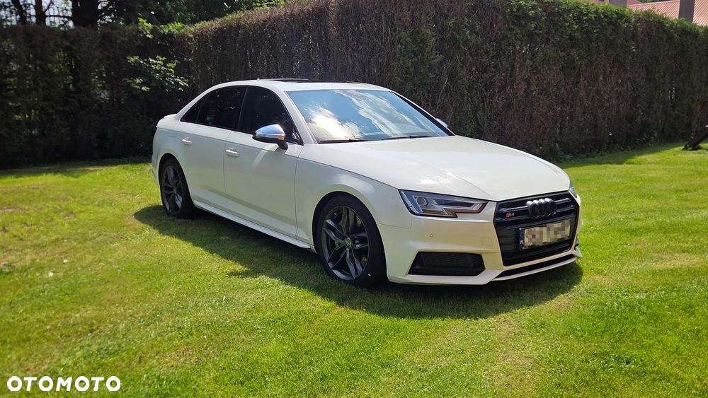 Audi S4 Limousine - 1