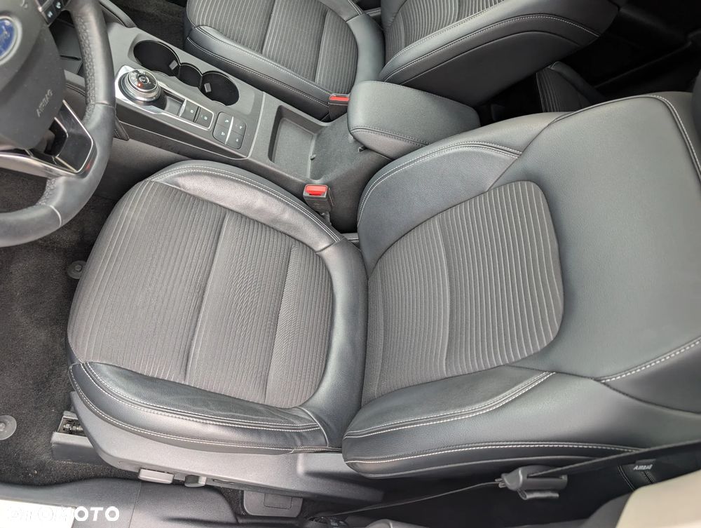 Ford Kuga 2.5P PHEV FWD Titanium X - 19