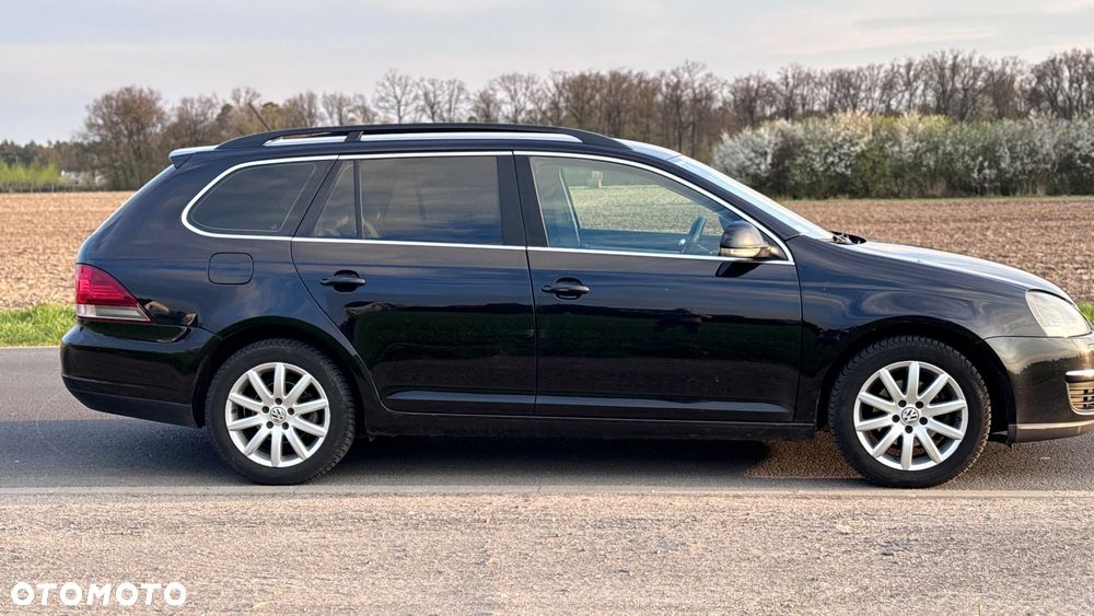 Volkswagen Golf 1.9 TDI Comfortline DSG - 11