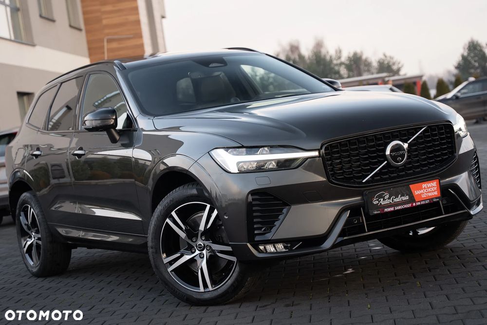 Volvo XC 60 B4 D AWD Ultimate Dark - 3