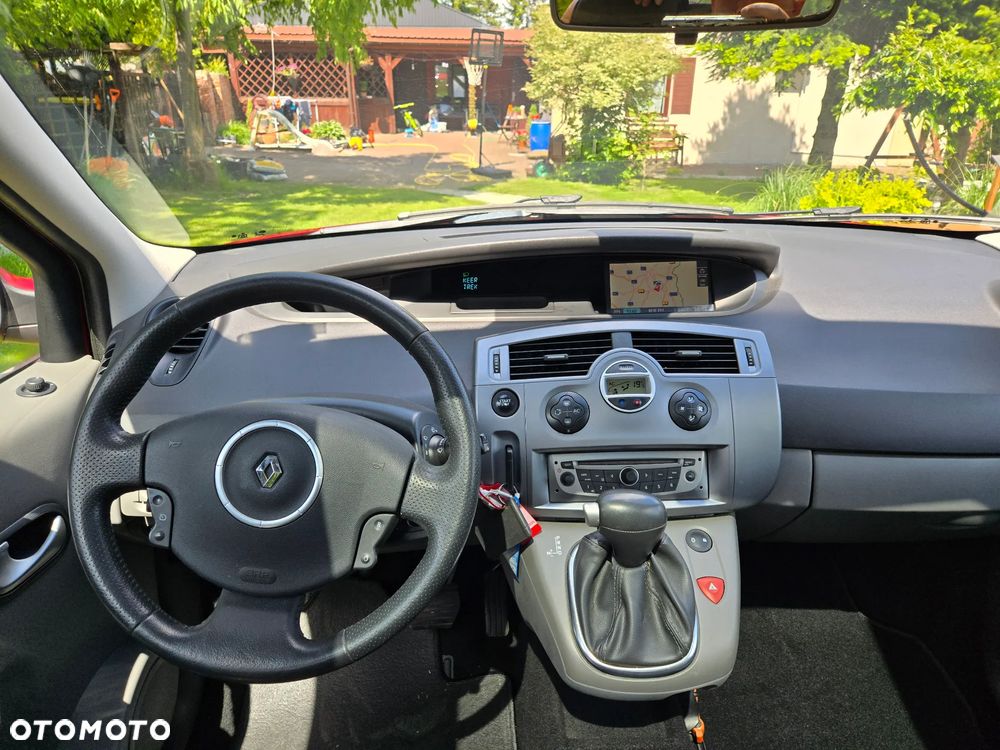 Renault Scenic 2.0 16V Dynamique - 7