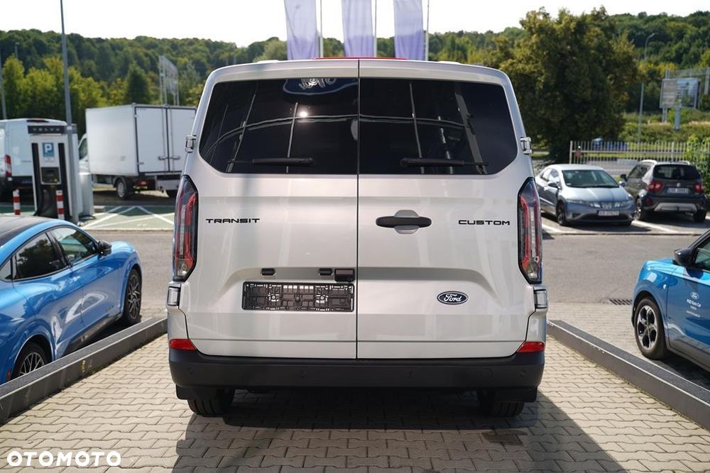 Ford Transit Custom - 5