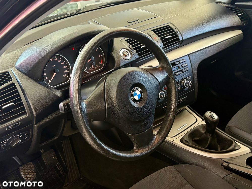 BMW Seria 1 - 29