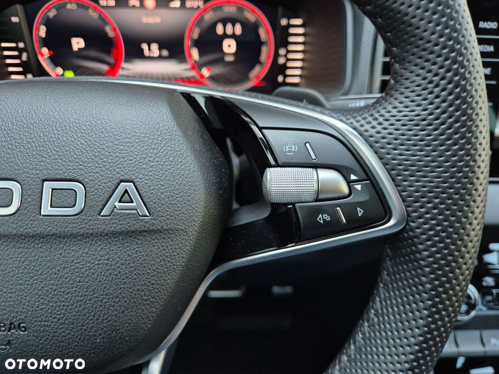 Skoda Karoq 1.5 TSI ACT Sportline DSG - 40