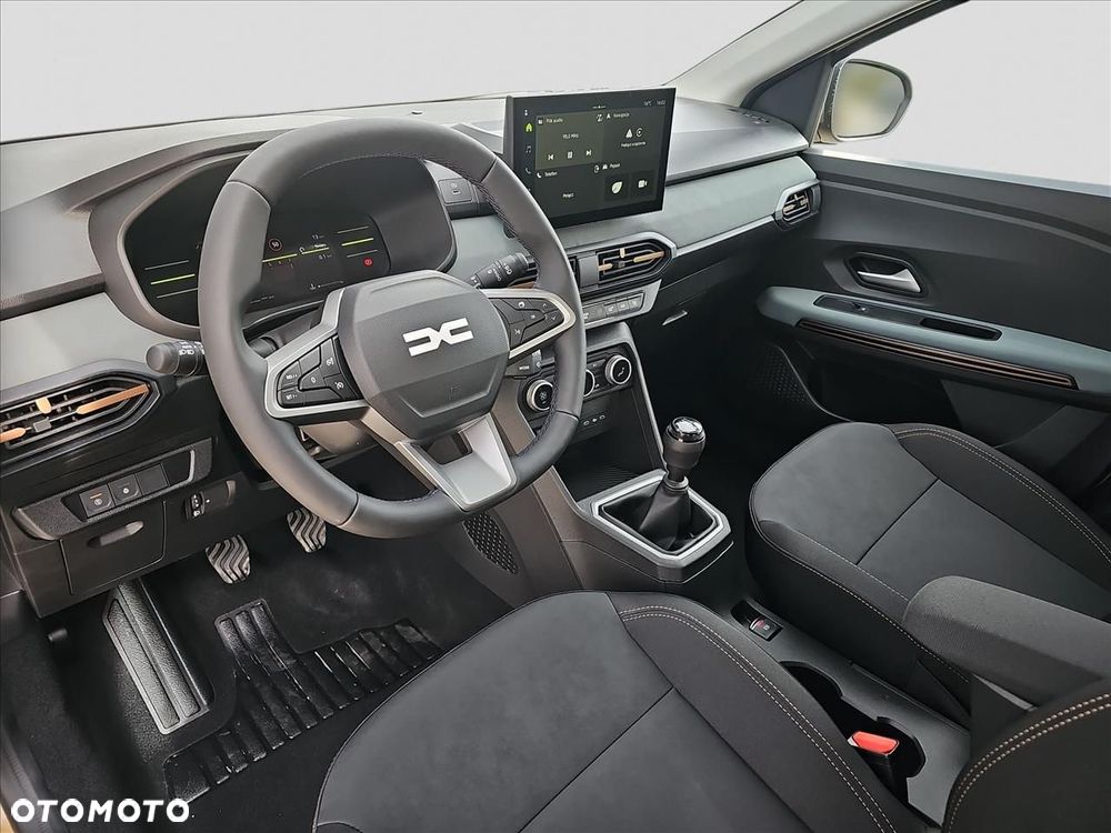 Dacia Sandero - 11