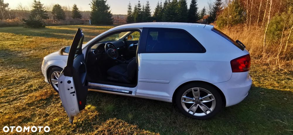 Audi A3 3-drzwiowe 1.4 TFSI Ambition - 2