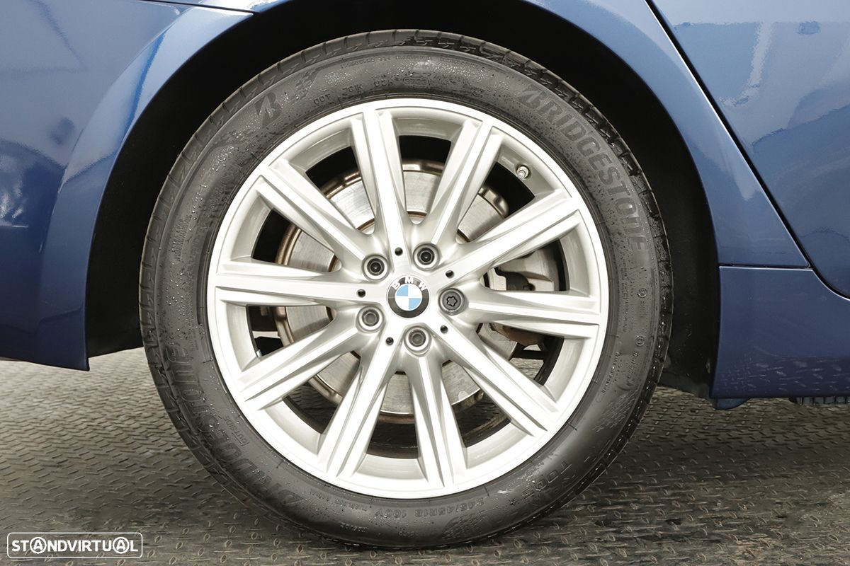 BMW 530 e - 9
