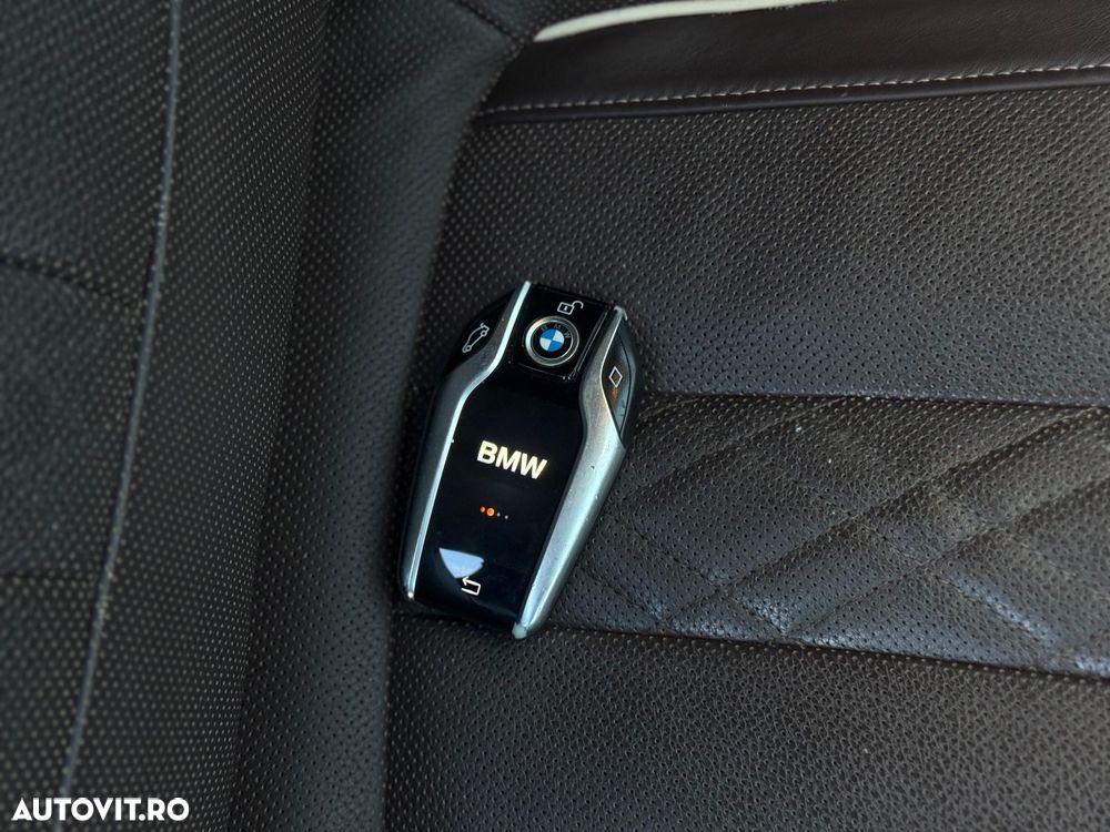 BMW Seria 5 530d xDrive AT - 29