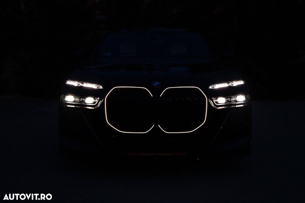 BMW Seria 7 - 8